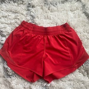 Lululemon hotty hot short